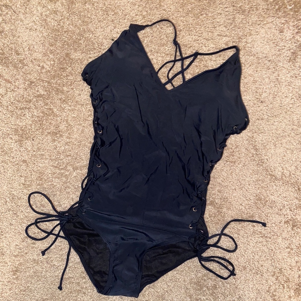 LACE UP ONE PIECE